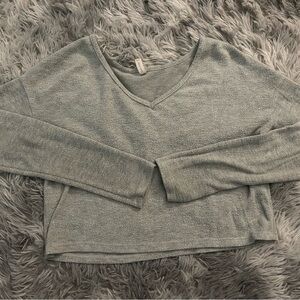 Gray V-Neck Long Sleeve Top